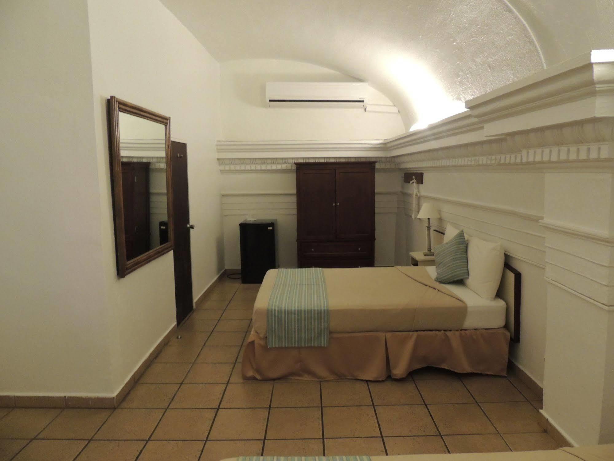 Hotel Colonial Mayaguez Exterior photo